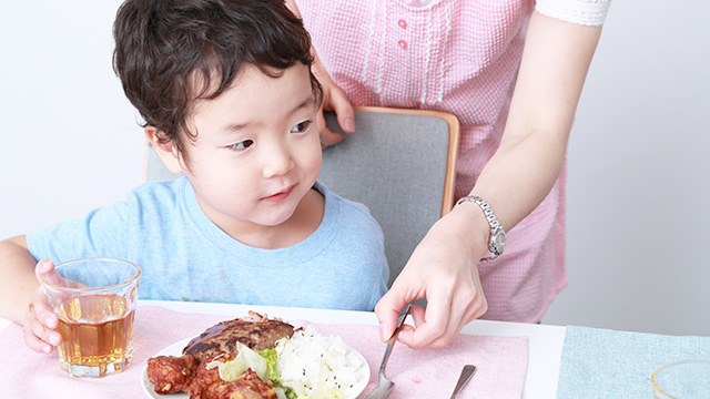 3歳 ご飯 集中しない